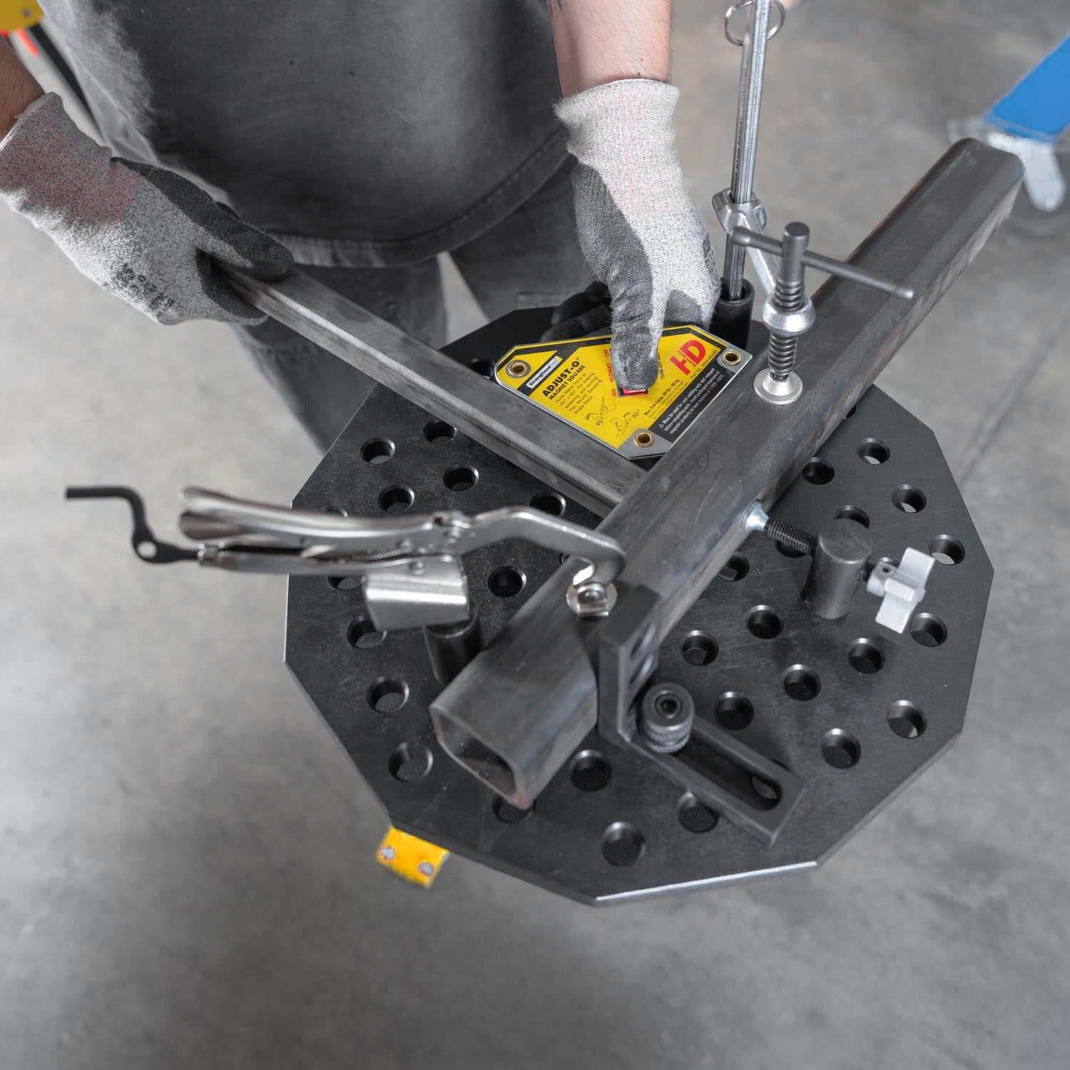 Scout Tripod, 14" Diameter, Work Stand, 5/8" System