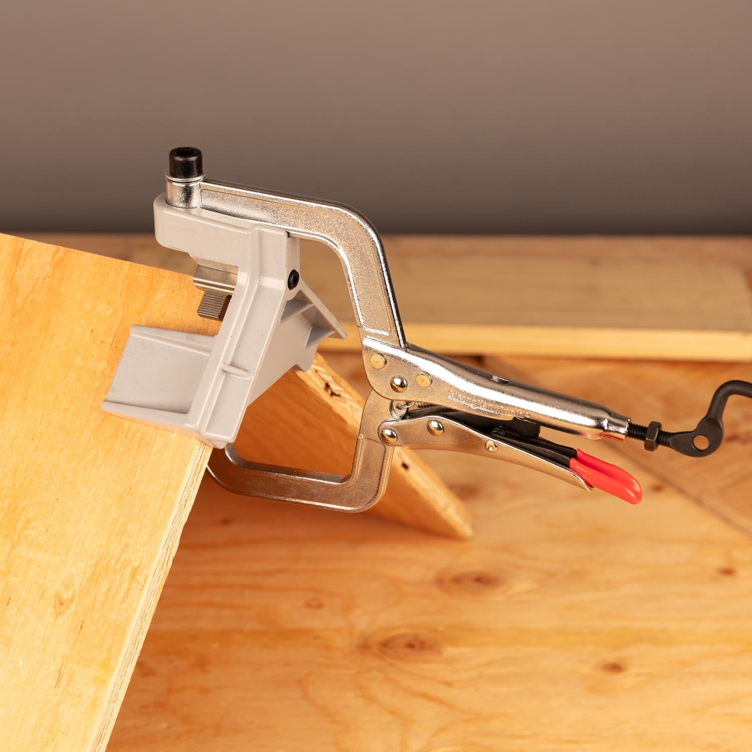 Sujeción de esquinas JointMaster™ para trabajar la madera