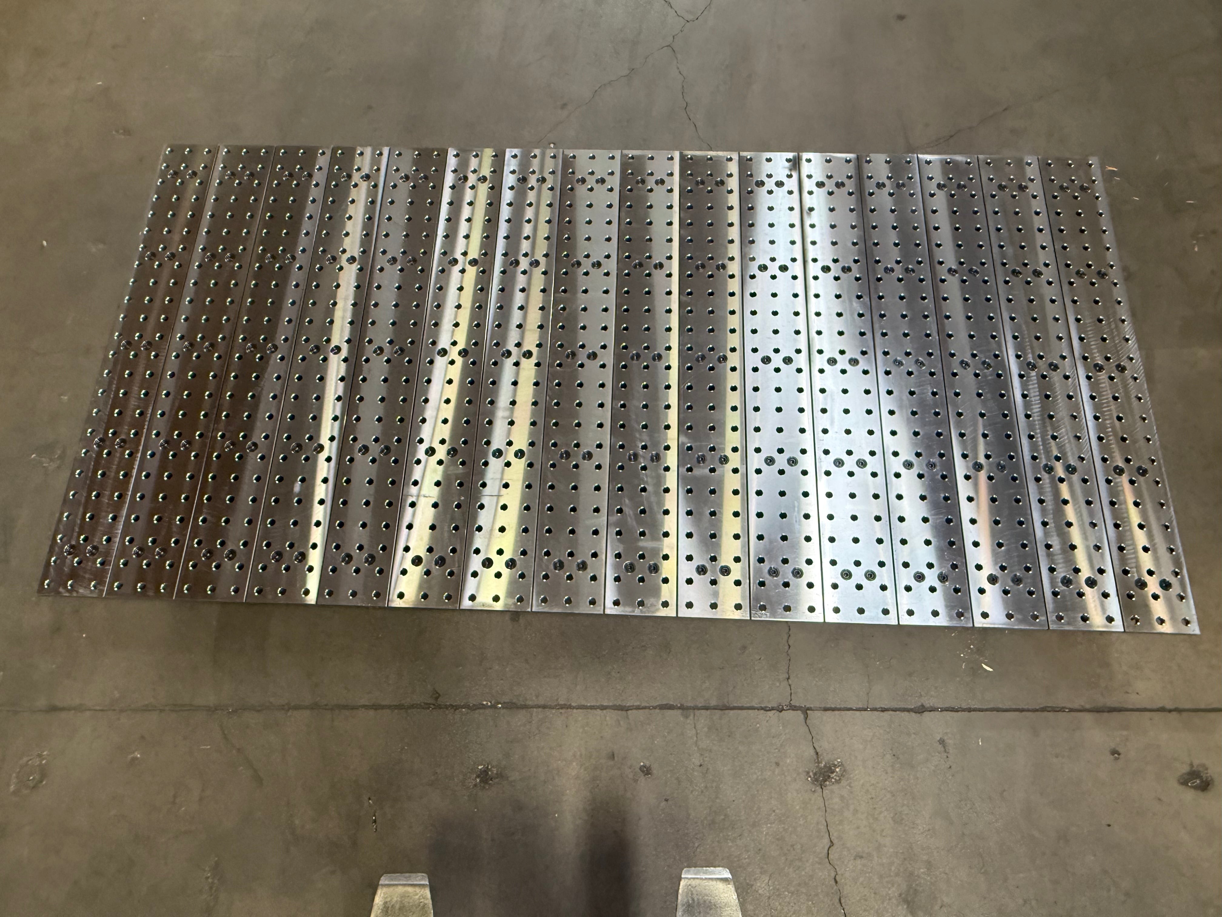 MAX Tabletop, 8' x 4', Standard [Blemished]