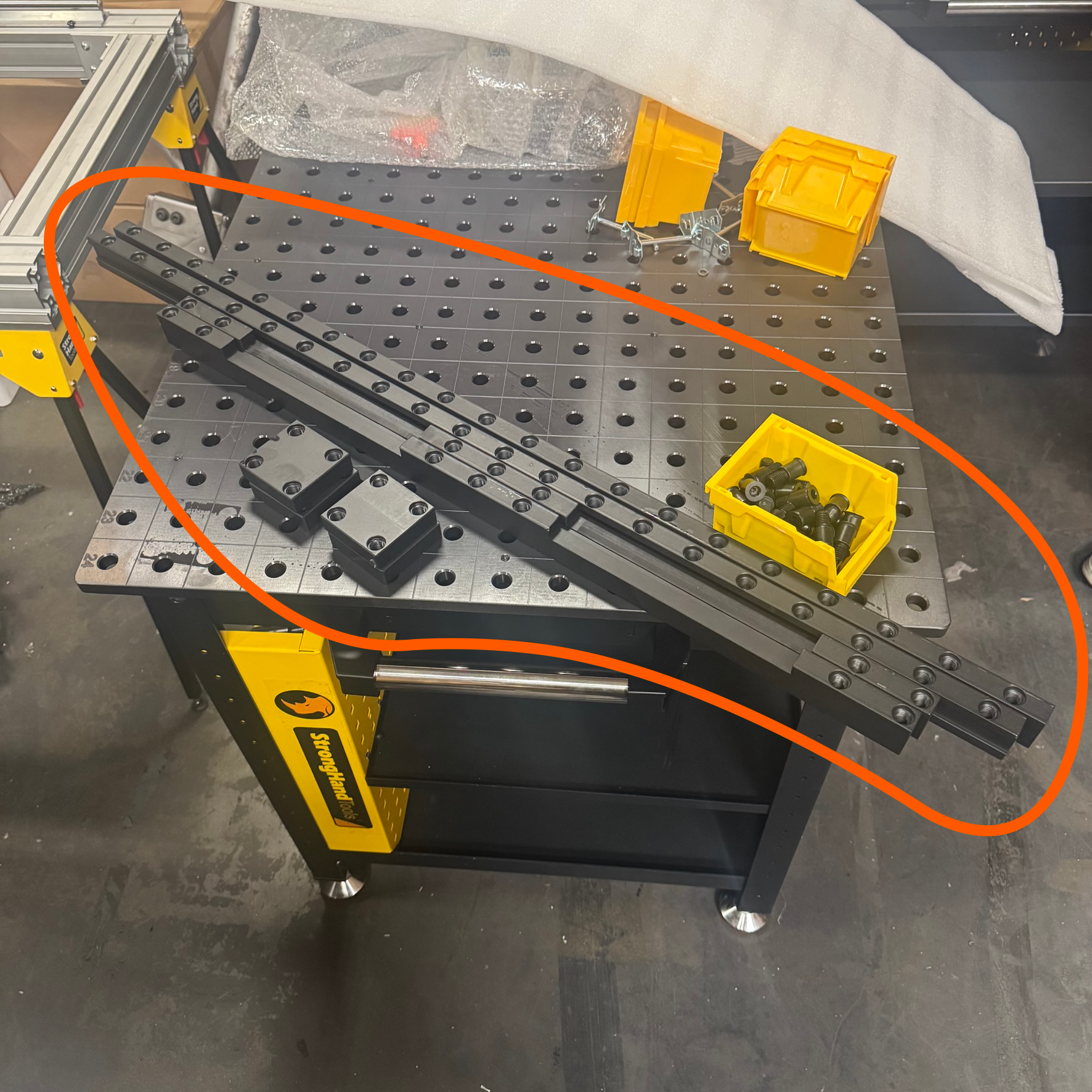 Rhino Plate Connecting Bridge Kit, 48" x 30" [Blemished]