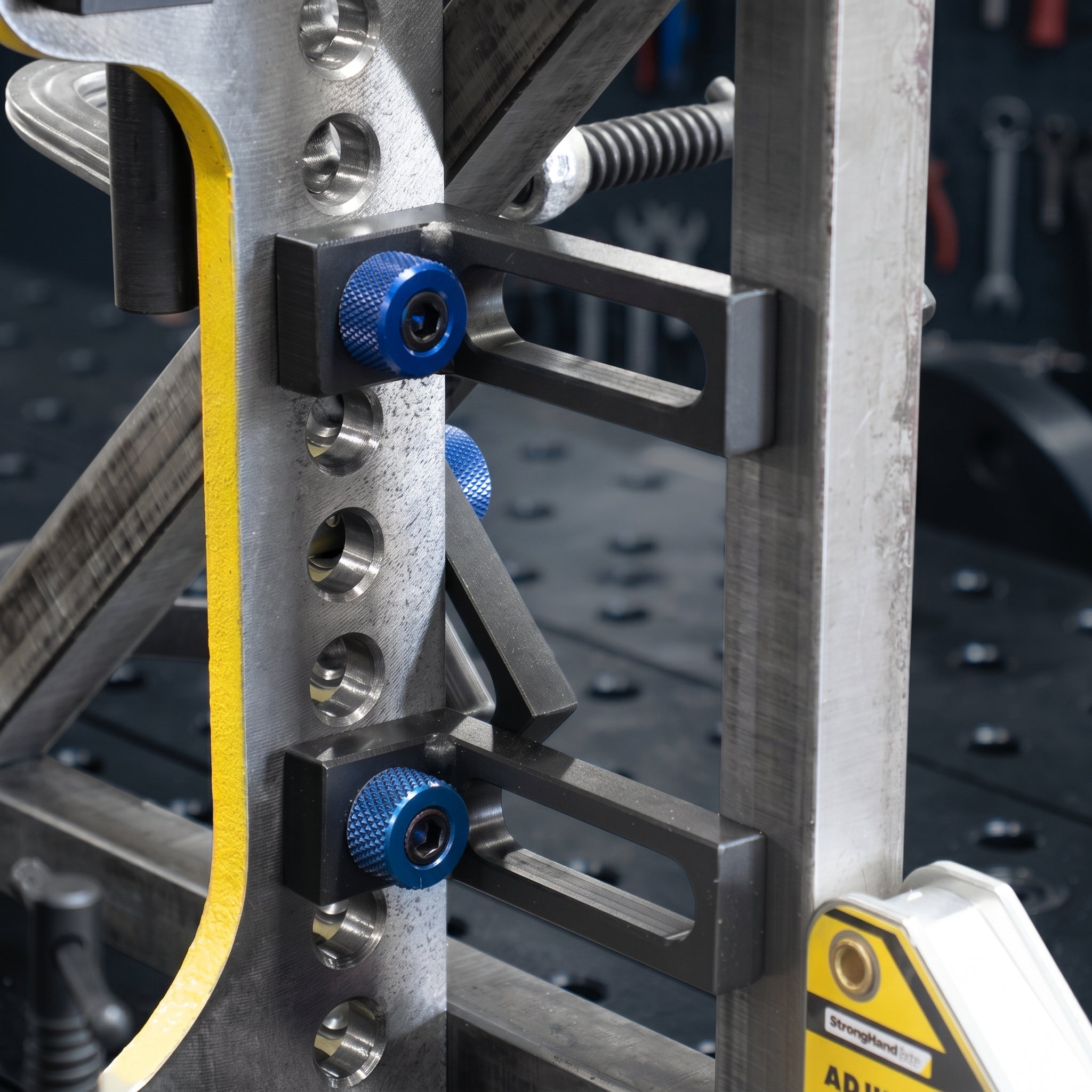 Right Angle Brackets - 5/8" System Fixture