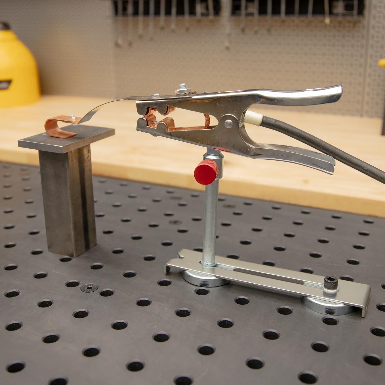 Magnetic Grounding Spring Clamp