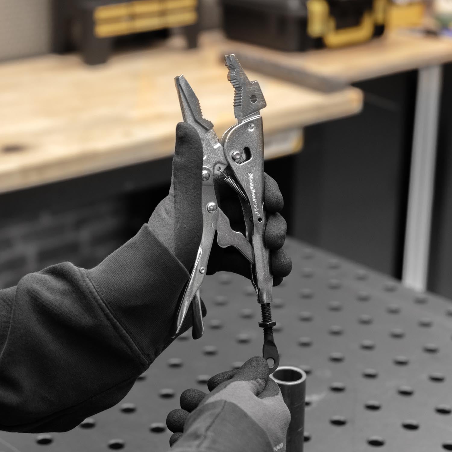 Extractor Adjustable Locking Pliers, 7.5"