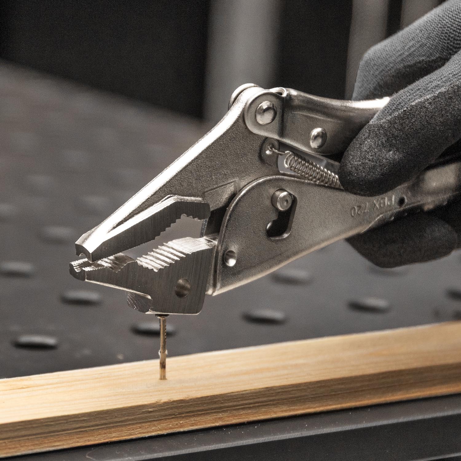 Extractor Adjustable Locking Pliers, 7.5"