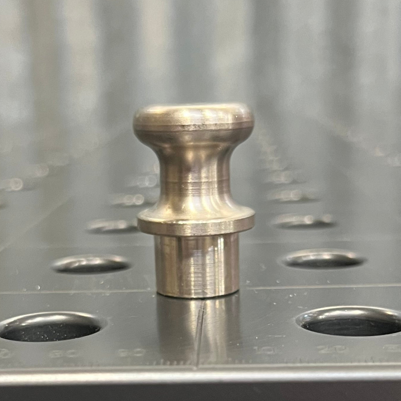 Magnetic Clamping Bolt, 34 mm, Aluminum [Open Box]
