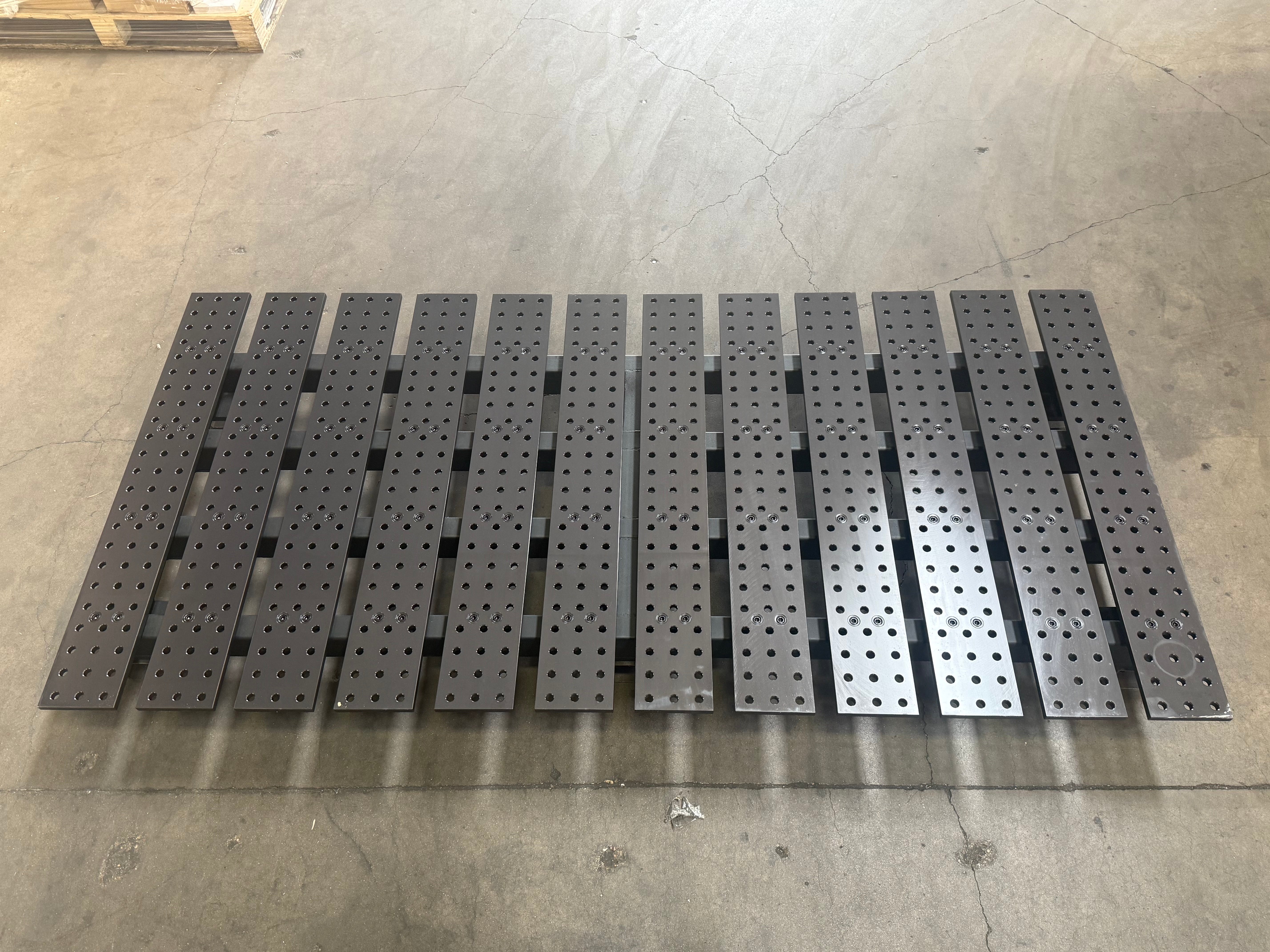 MAX Slotted Tabletop, 8' x 4', Nitrided [Blemished]