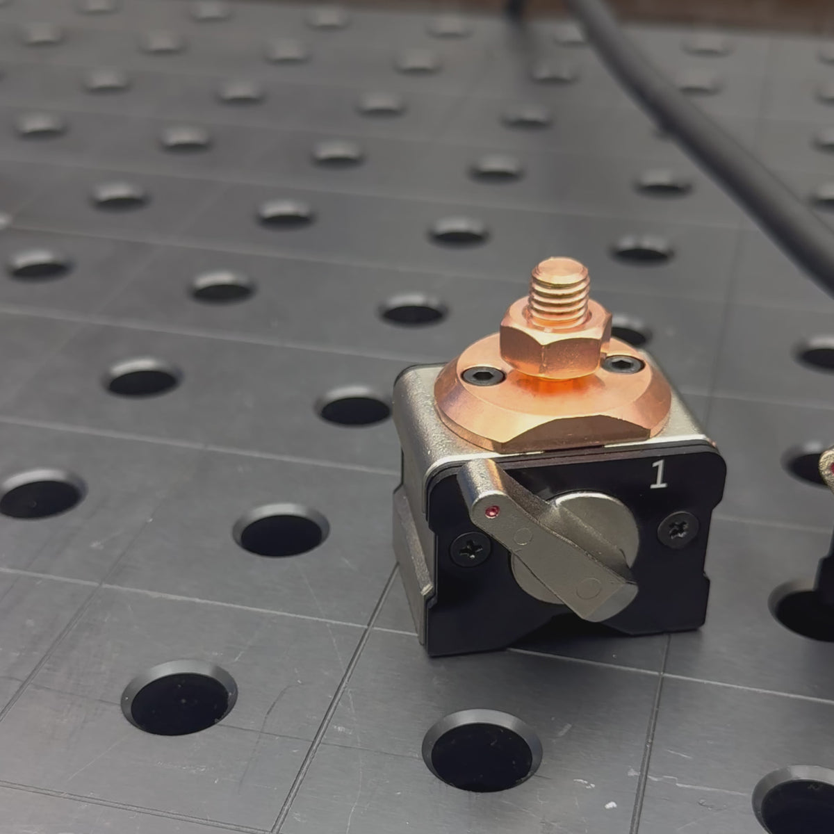 Load video: PowerBase Grounding Magnets