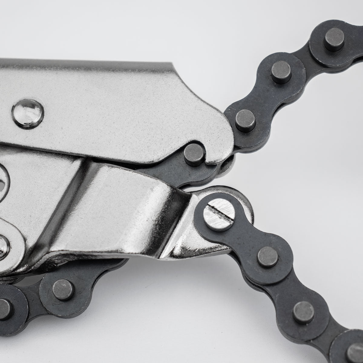 LOOK p464 手渡し24 Locking Chain Pliers – Strong Hand Tools